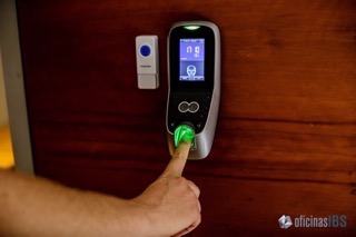 Oficinas Virtuales y Coworking IBS Santa Fe - Control de Acceso Biometrico